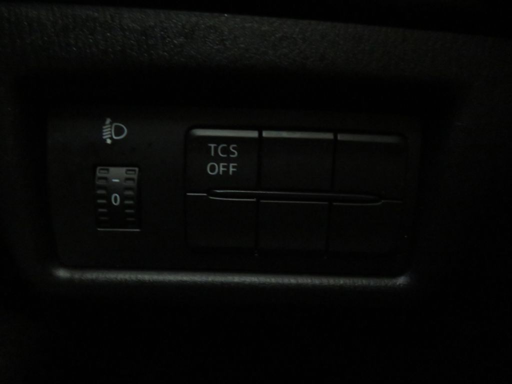 Photo 34 of this MAZDA CX-5