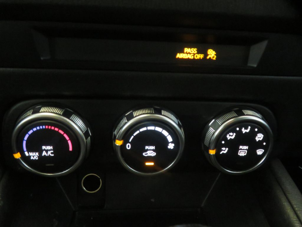 Photo 38 of this MAZDA CX-5