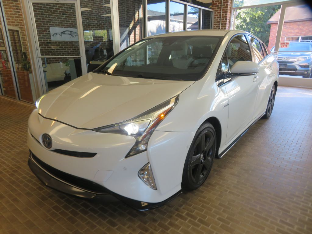 2017 TOYOTA PRIUS