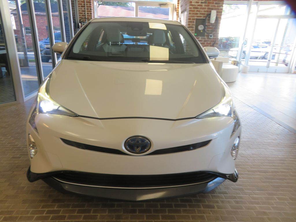 Photo 2 of this TOYOTA PRIUS