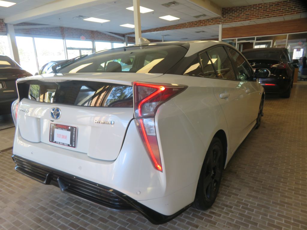Photo 4 of this TOYOTA PRIUS