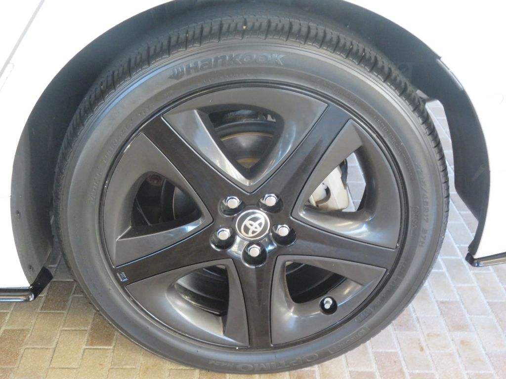 Photo 8 of this TOYOTA PRIUS