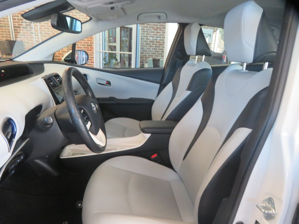 Photo 15 of this TOYOTA PRIUS
