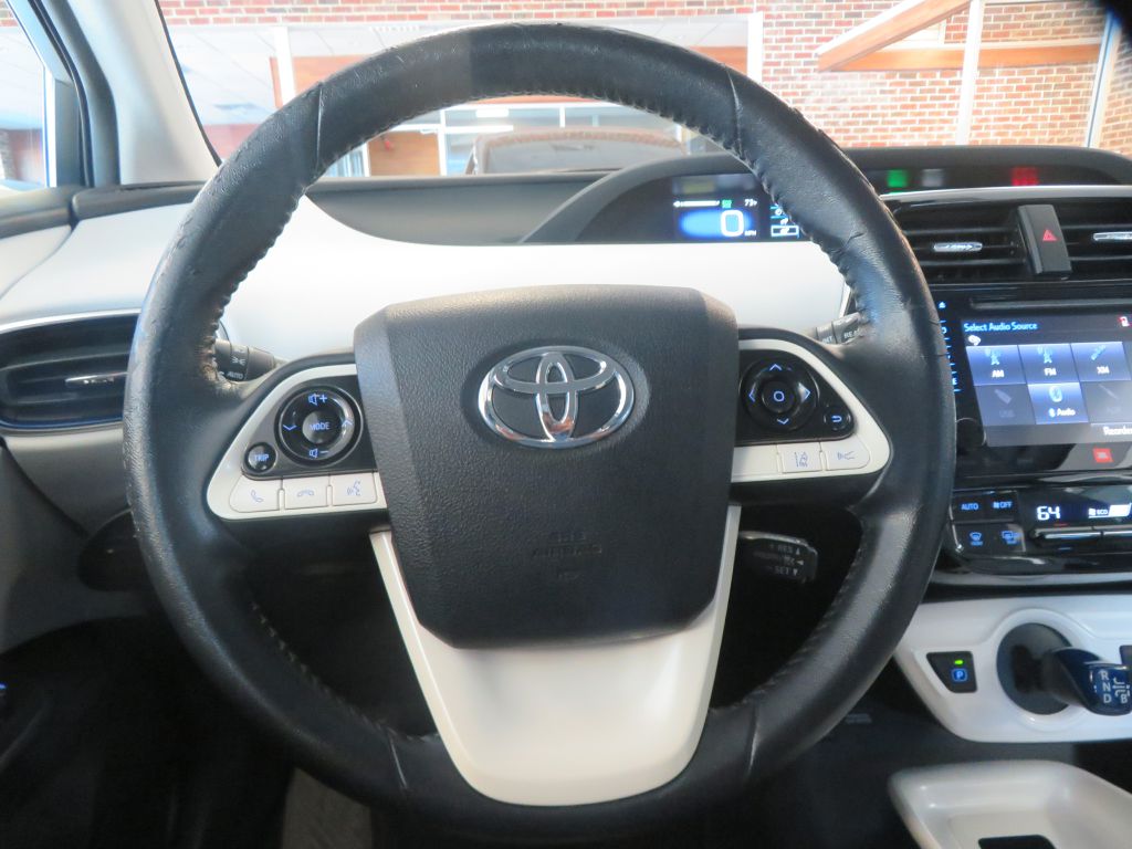 Photo 29 of this TOYOTA PRIUS