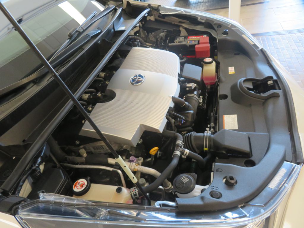 Photo 52 of this TOYOTA PRIUS