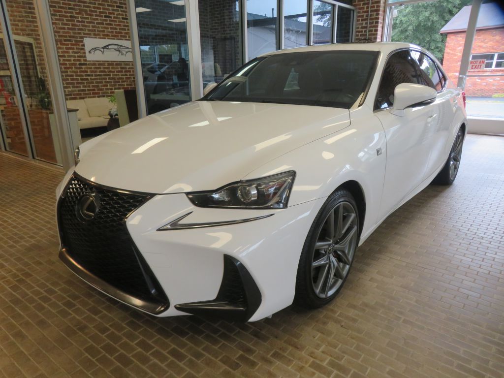 2017 LEXUS IS