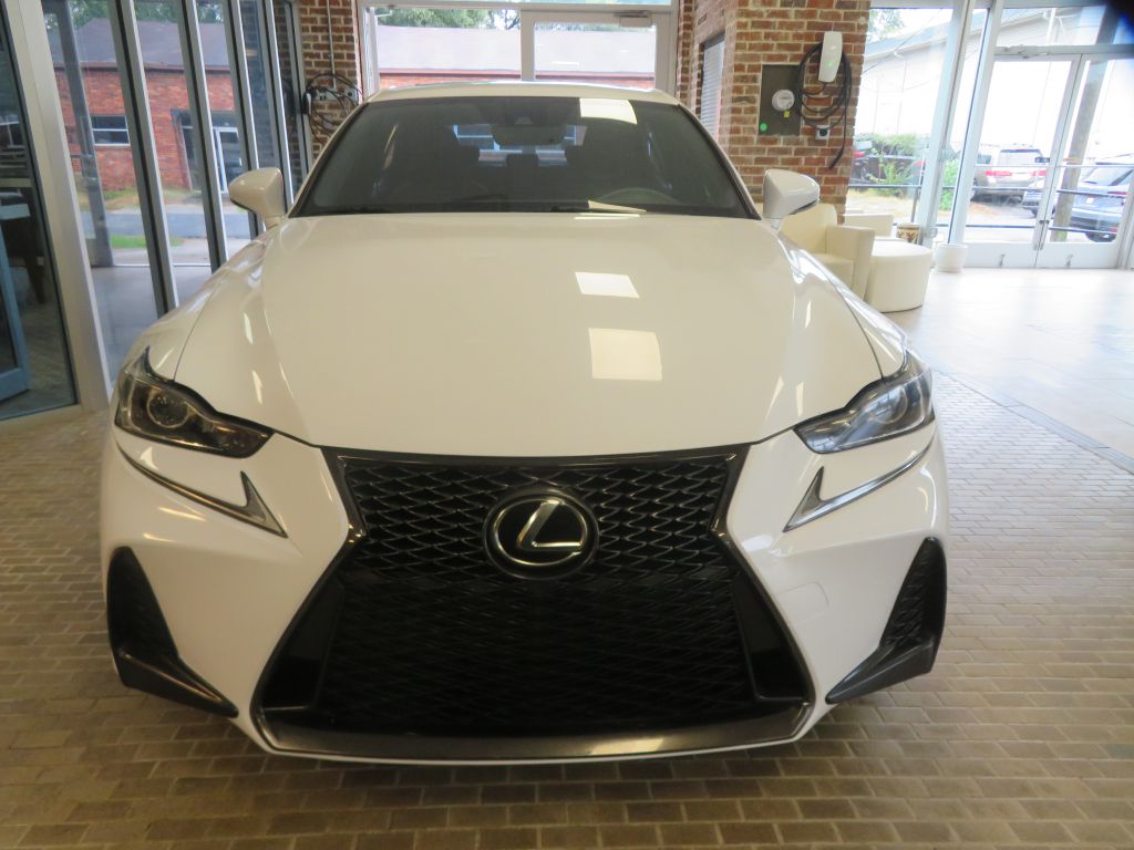 Photo 2 of this LEXUS IS