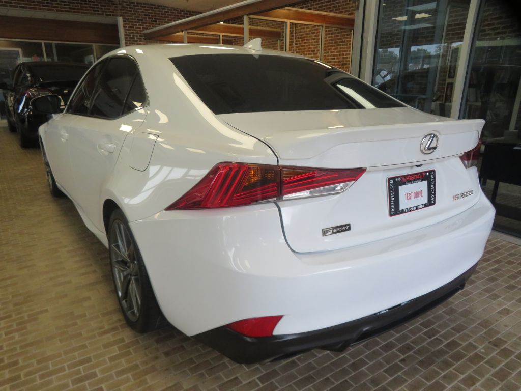 Photo 6 of this LEXUS IS