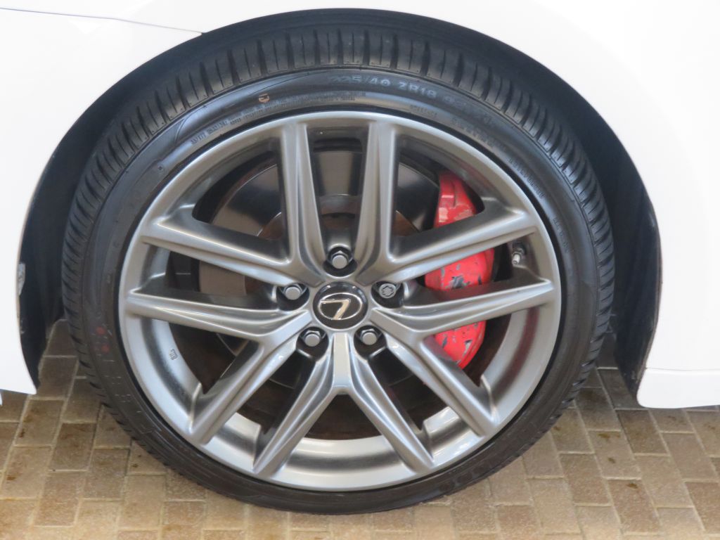 Photo 7 of this LEXUS IS