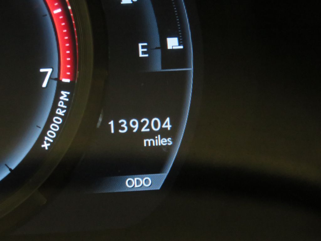 Photo 32 of this LEXUS IS