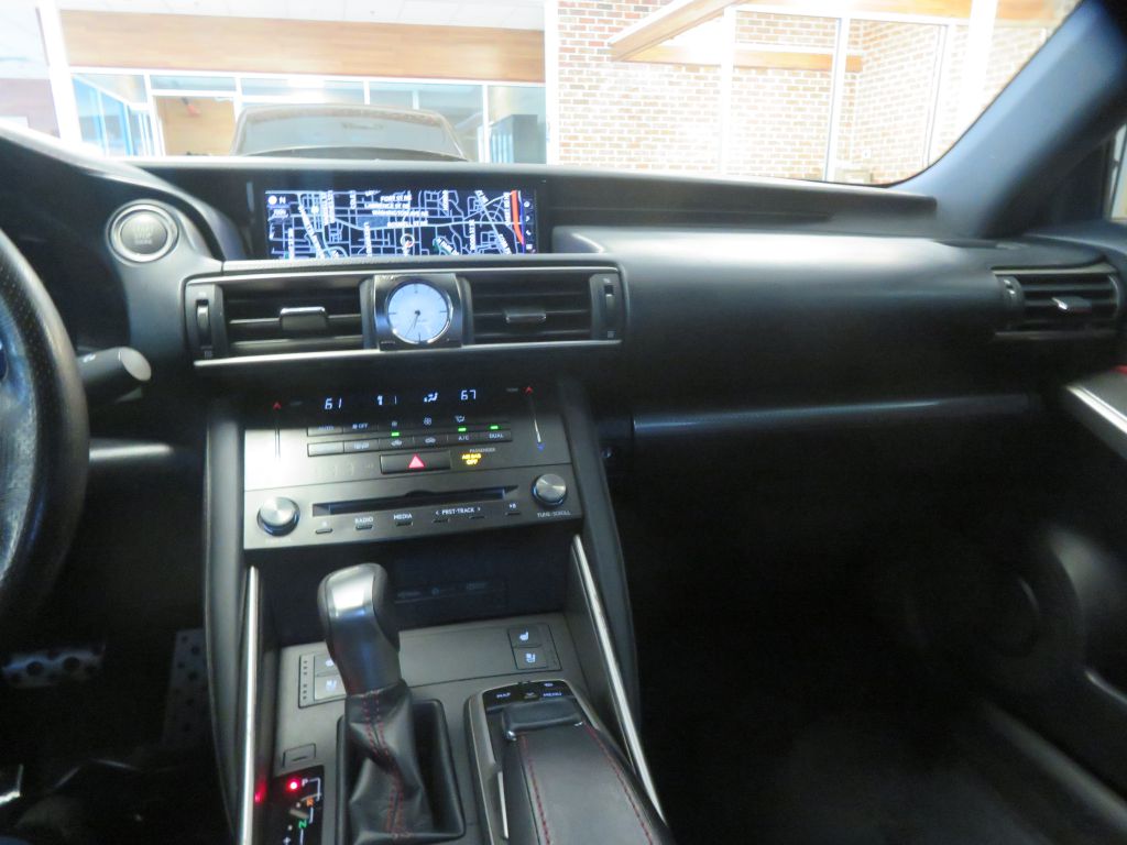 Photo 37 of this LEXUS IS