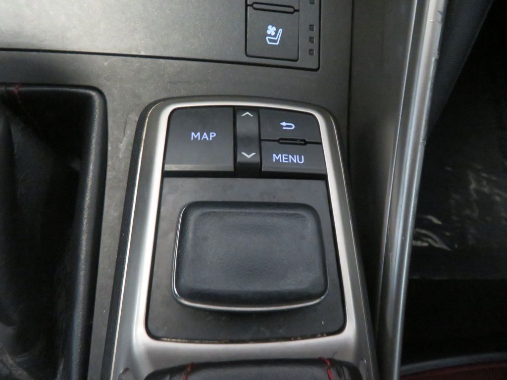 Photo 43 of this LEXUS IS