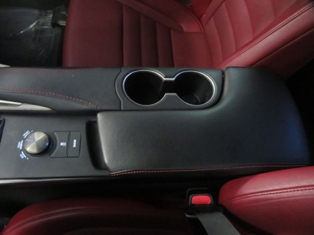 Photo 46 of this LEXUS IS