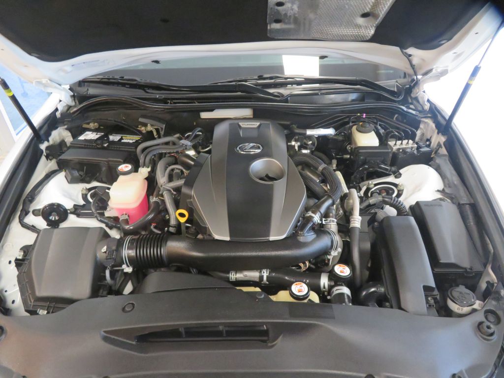 Photo 61 of this LEXUS IS