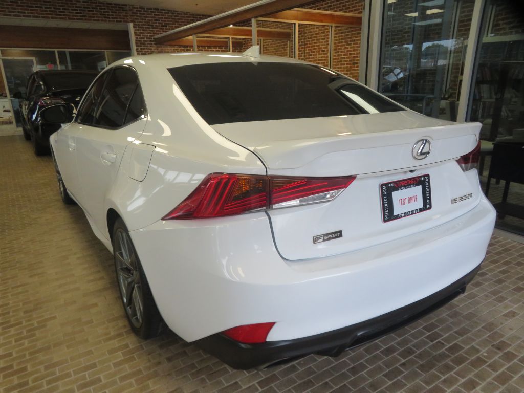 Photo 76 of this LEXUS IS