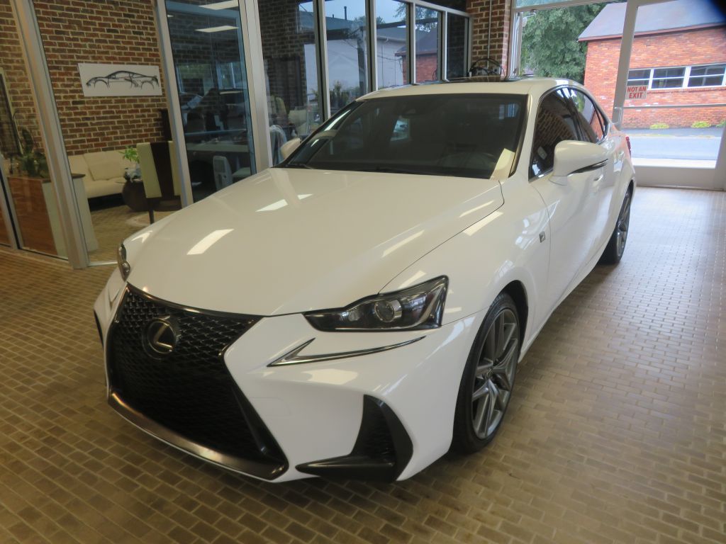 Photo 81 of this LEXUS IS