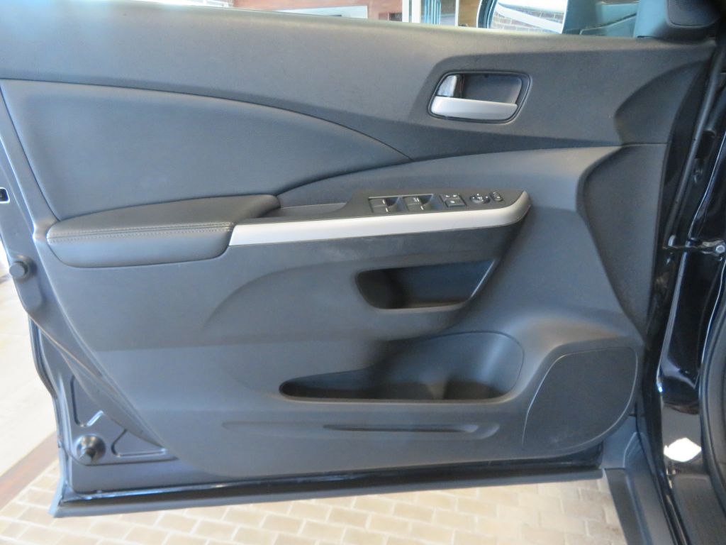 Photo 13 of this HONDA CR-V