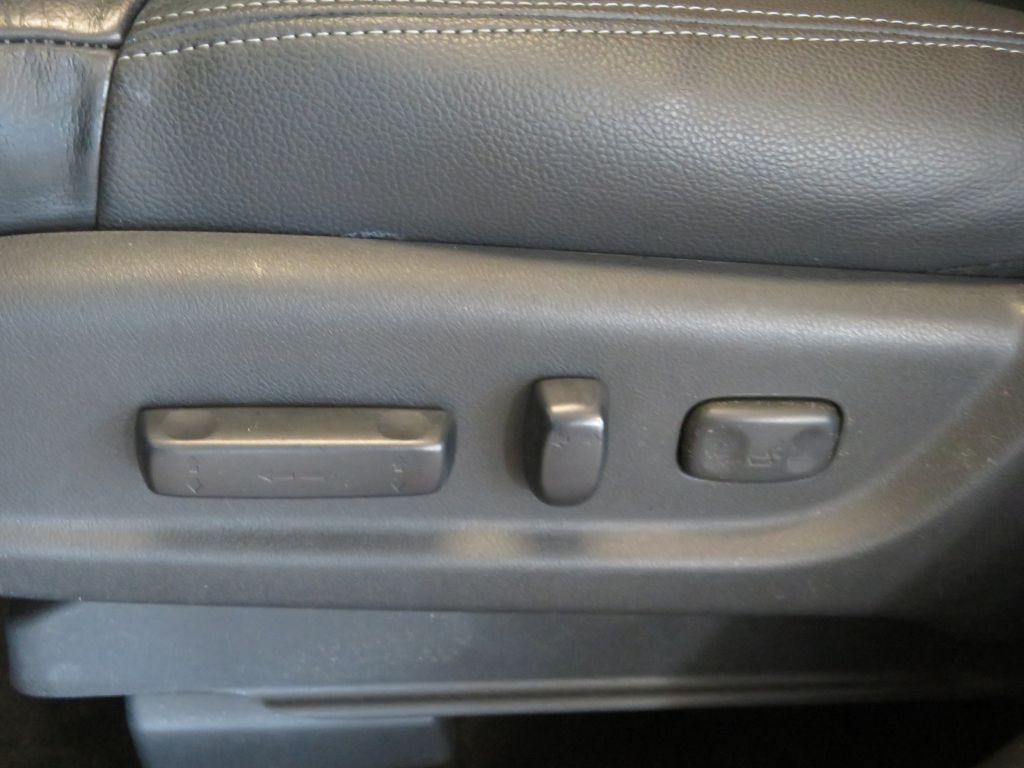 Photo 16 of this HONDA CR-V