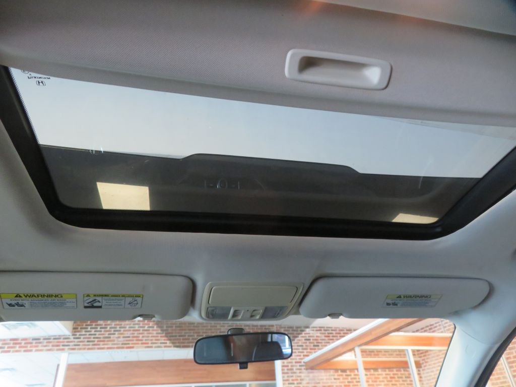 Photo 48 of this HONDA CR-V