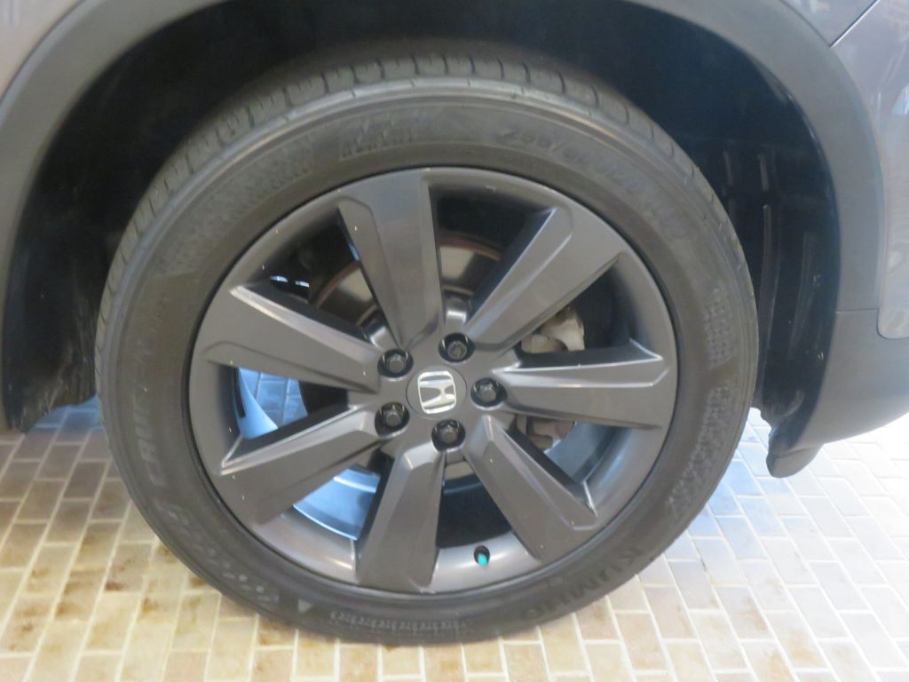 Photo 10 of this HONDA PILOT