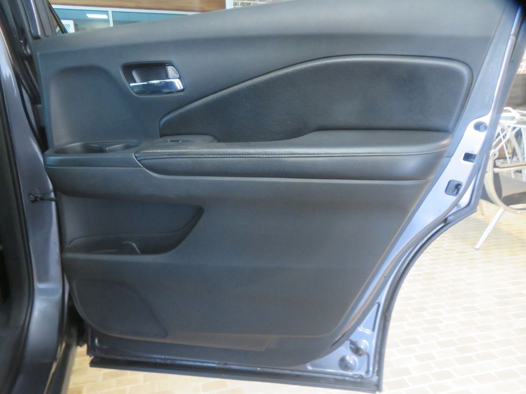 Photo 20 of this HONDA PILOT