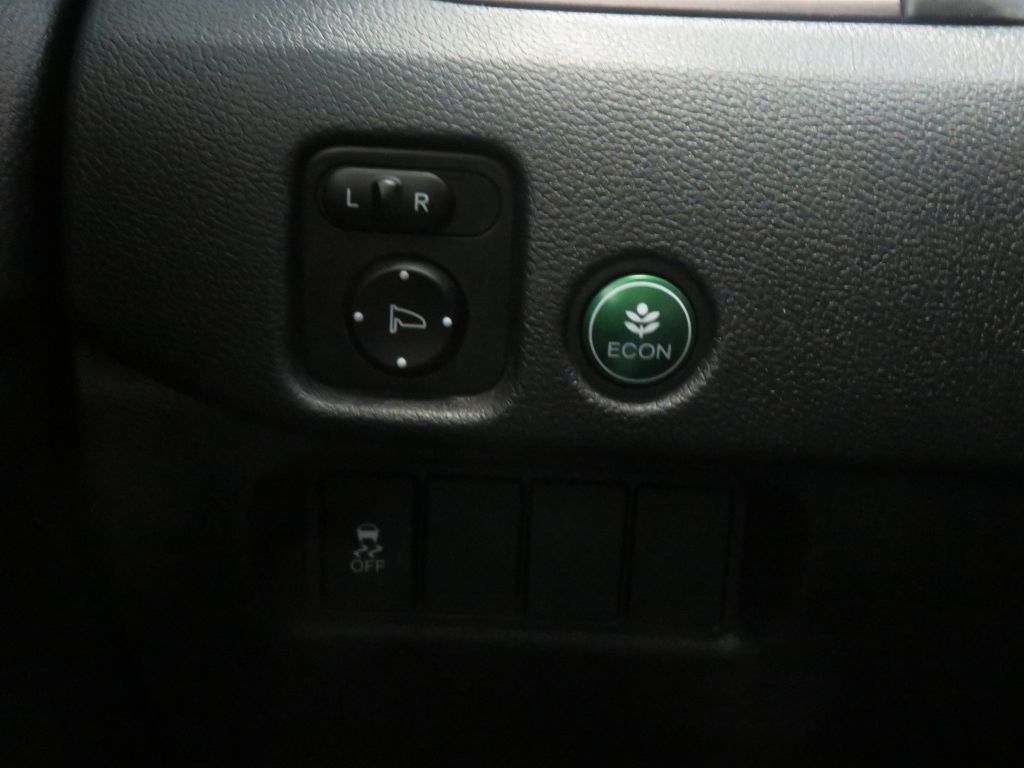 Photo 36 of this HONDA PILOT