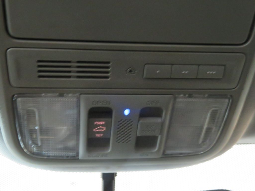 Photo 47 of this HONDA PILOT