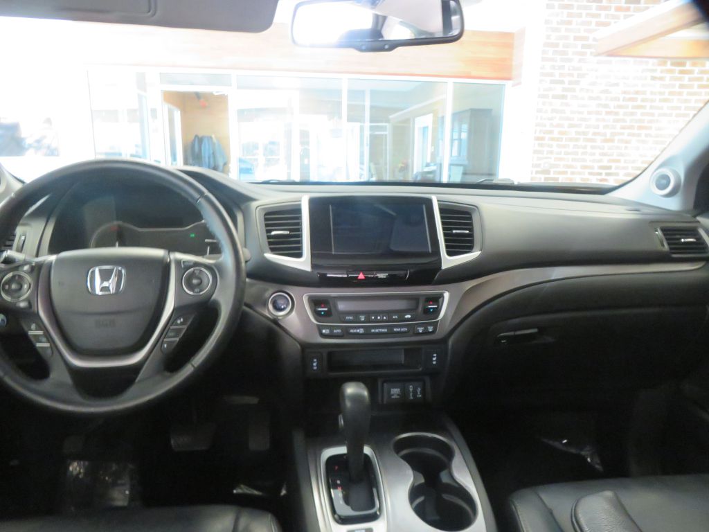 Photo 49 of this HONDA PILOT