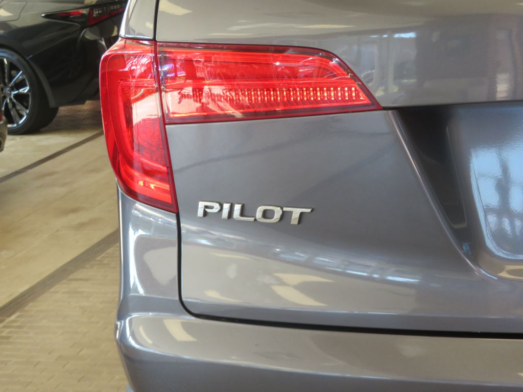 Photo 67 of this HONDA PILOT