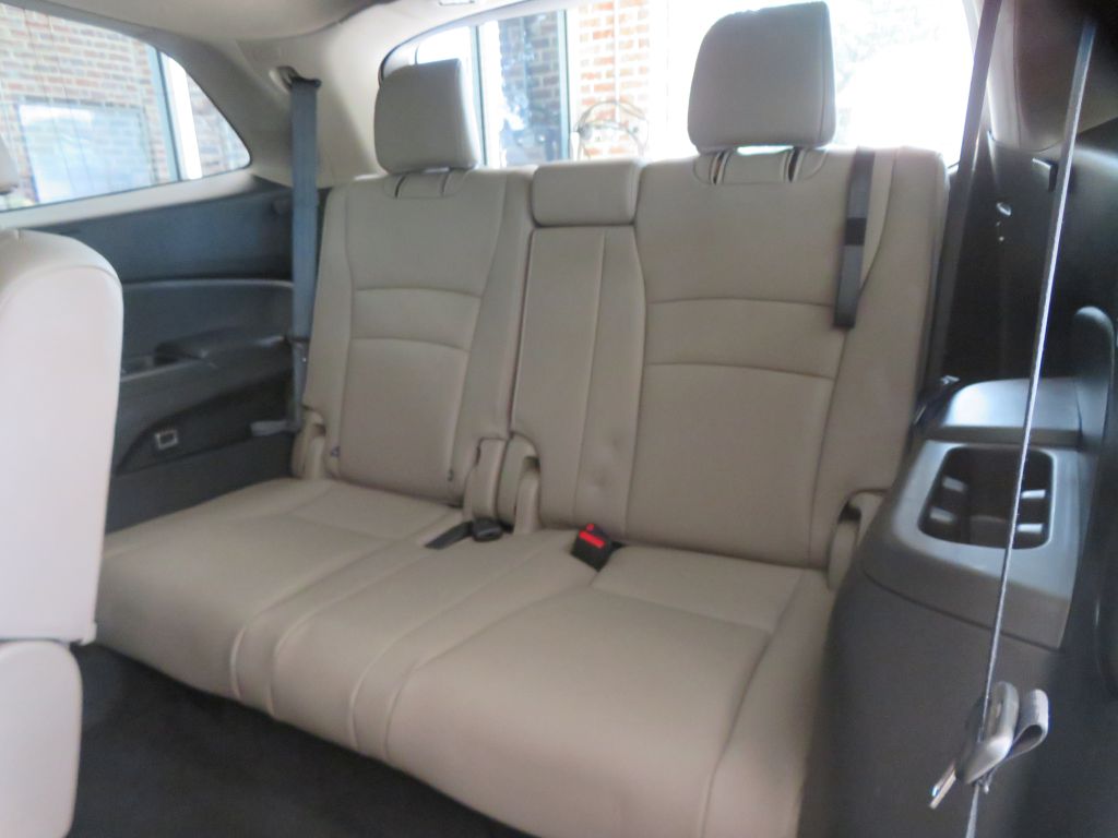 Photo 20 of this HONDA PILOT