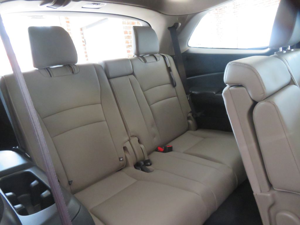 Photo 24 of this HONDA PILOT