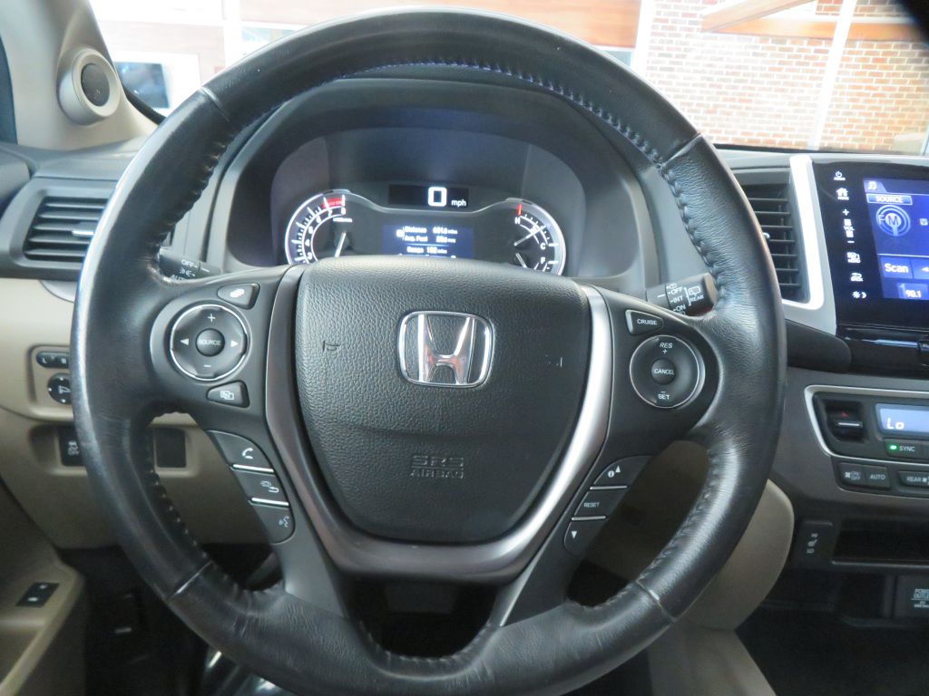 Photo 31 of this HONDA PILOT