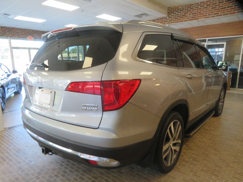 Photo 4 of this HONDA PILOT