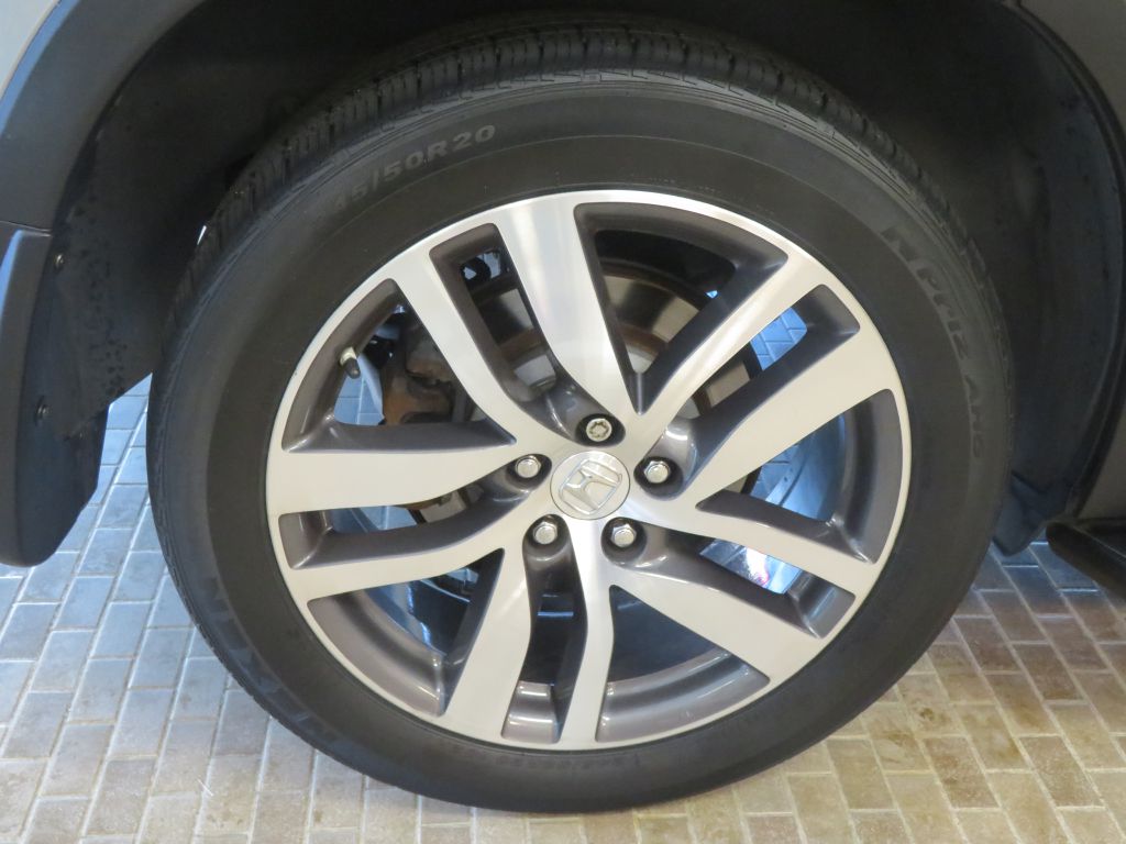 Photo 9 of this HONDA PILOT
