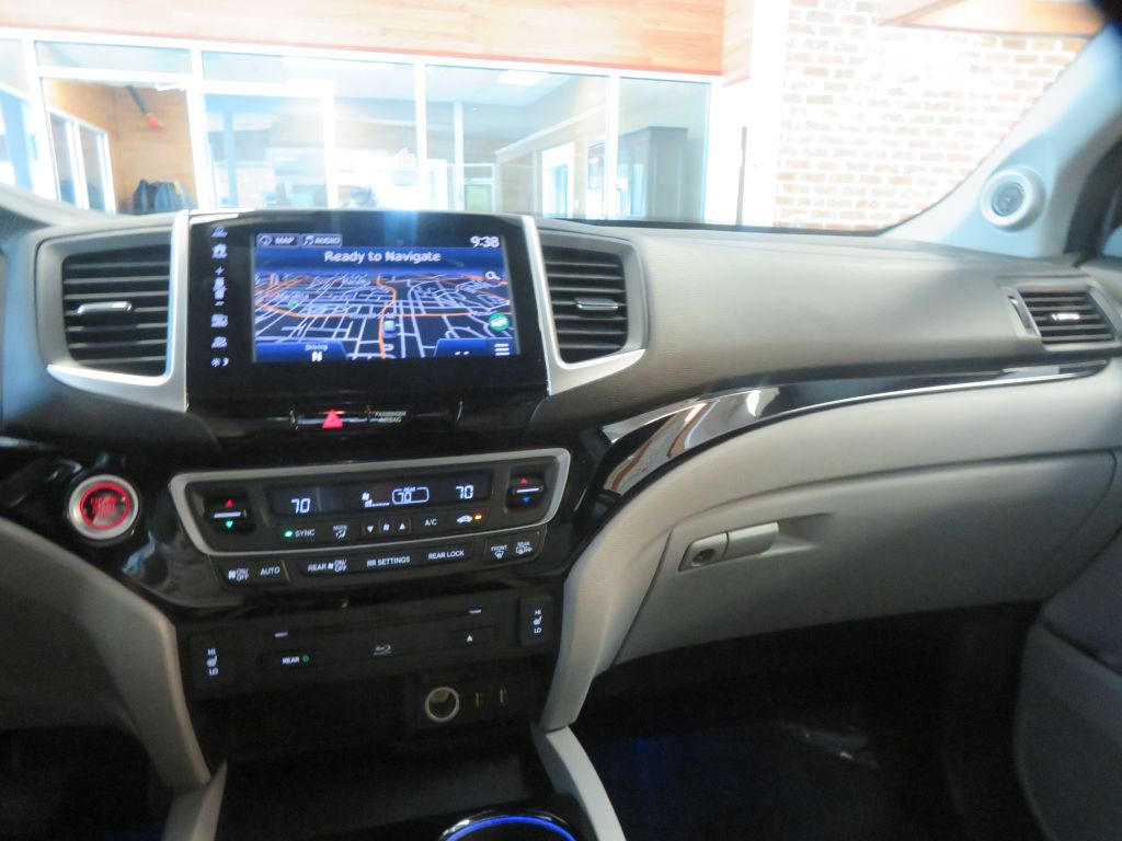 Photo 41 of this HONDA PILOT