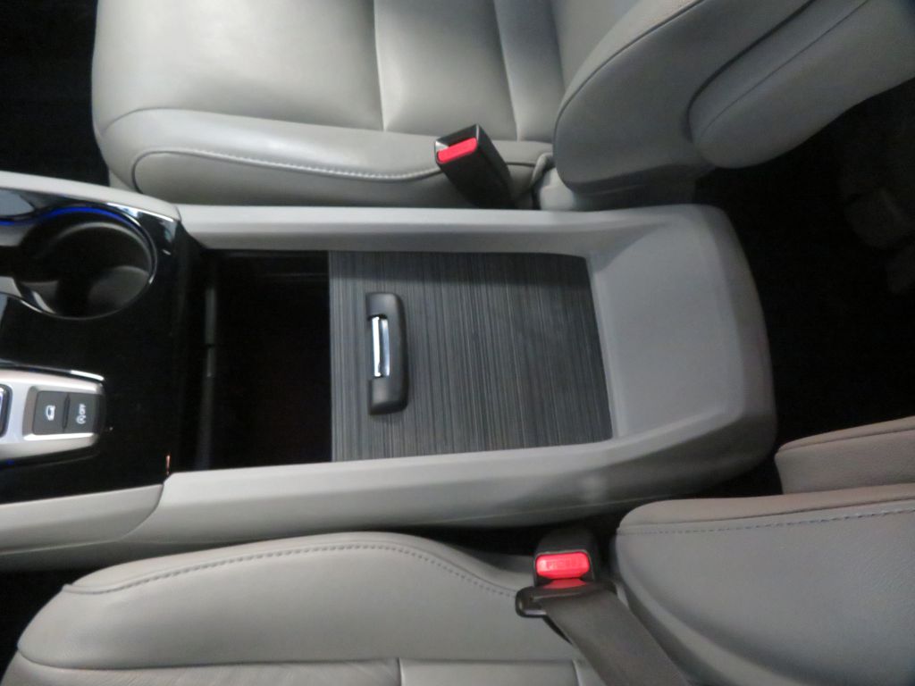 Photo 47 of this HONDA PILOT