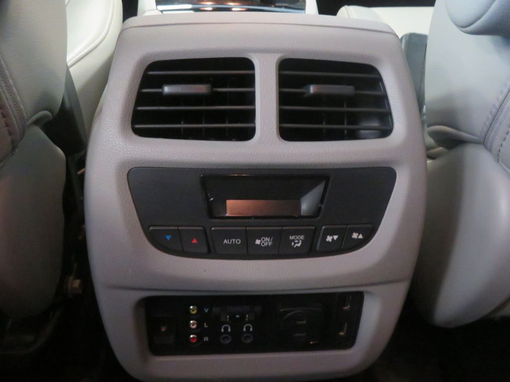 Photo 51 of this HONDA PILOT