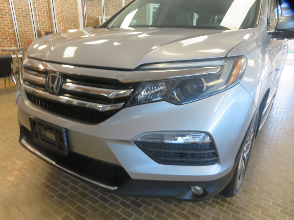 Photo 61 of this HONDA PILOT