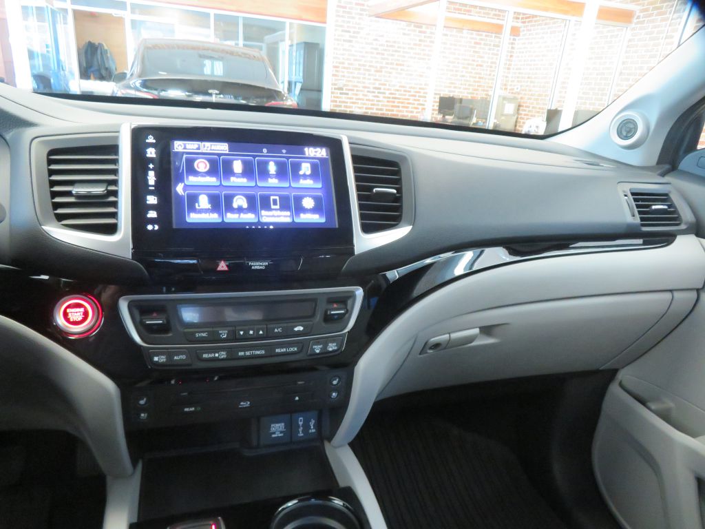 Photo 44 of this HONDA PILOT