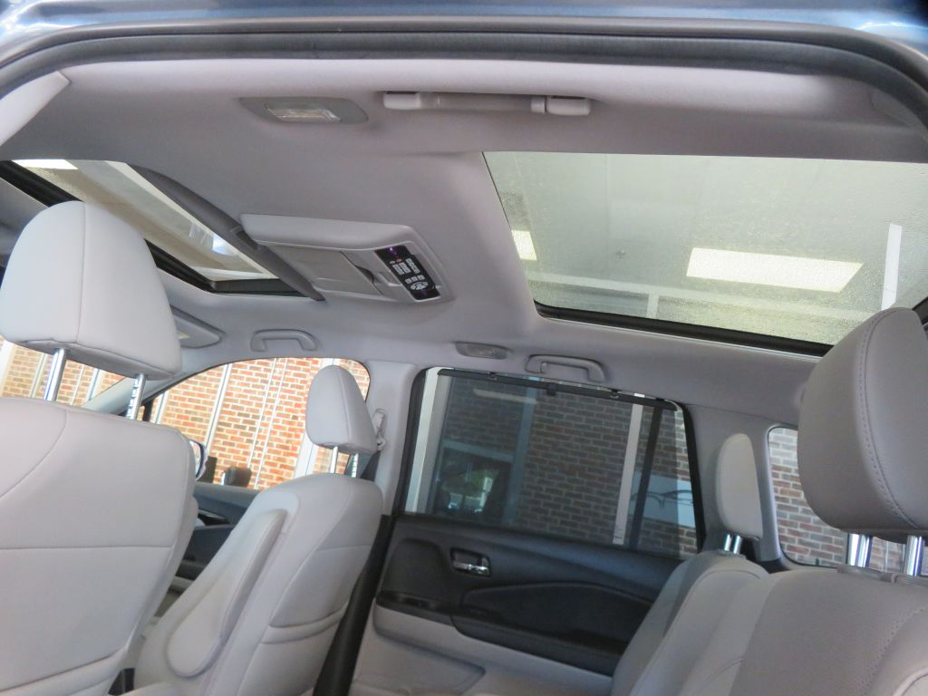 Photo 63 of this HONDA PILOT