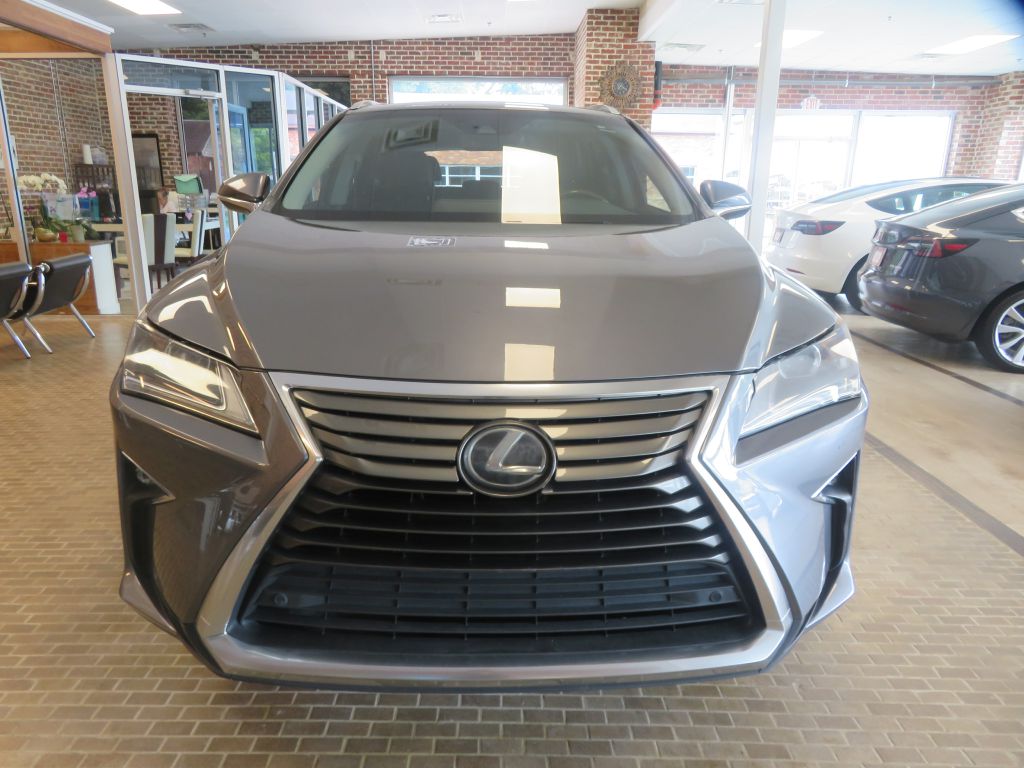 Photo 2 of this LEXUS RX