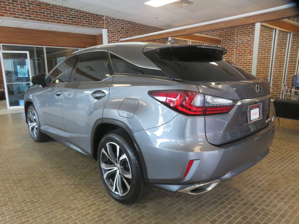 Photo 6 of this LEXUS RX