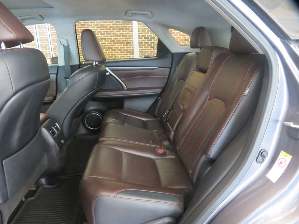 Photo 19 of this LEXUS RX