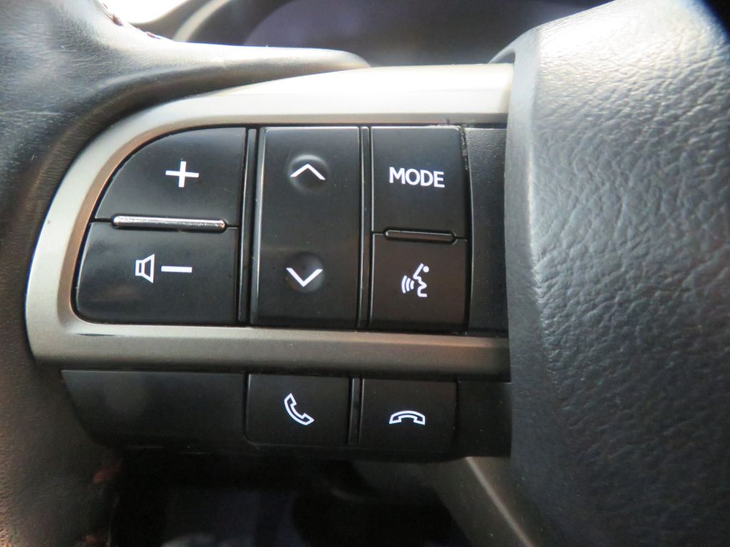 Photo 31 of this LEXUS RX