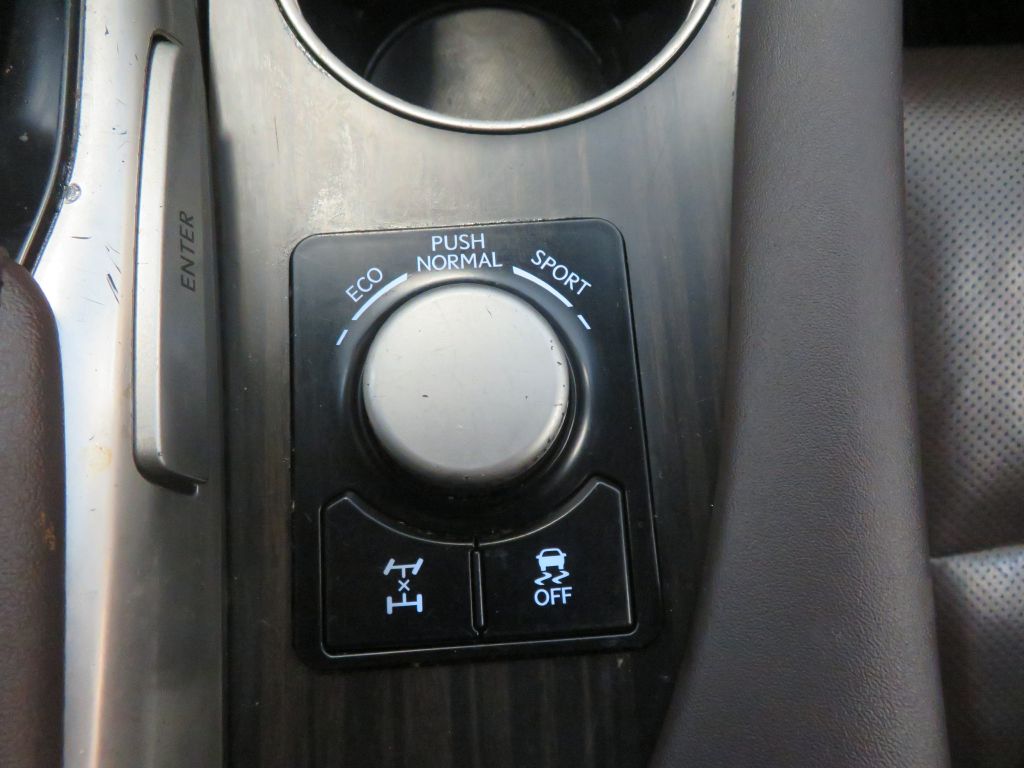 Photo 45 of this LEXUS RX