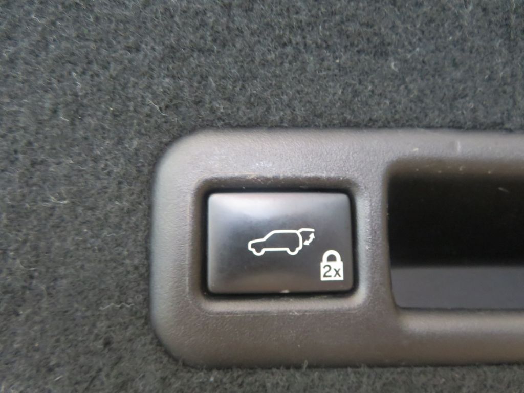 Photo 53 of this LEXUS RX
