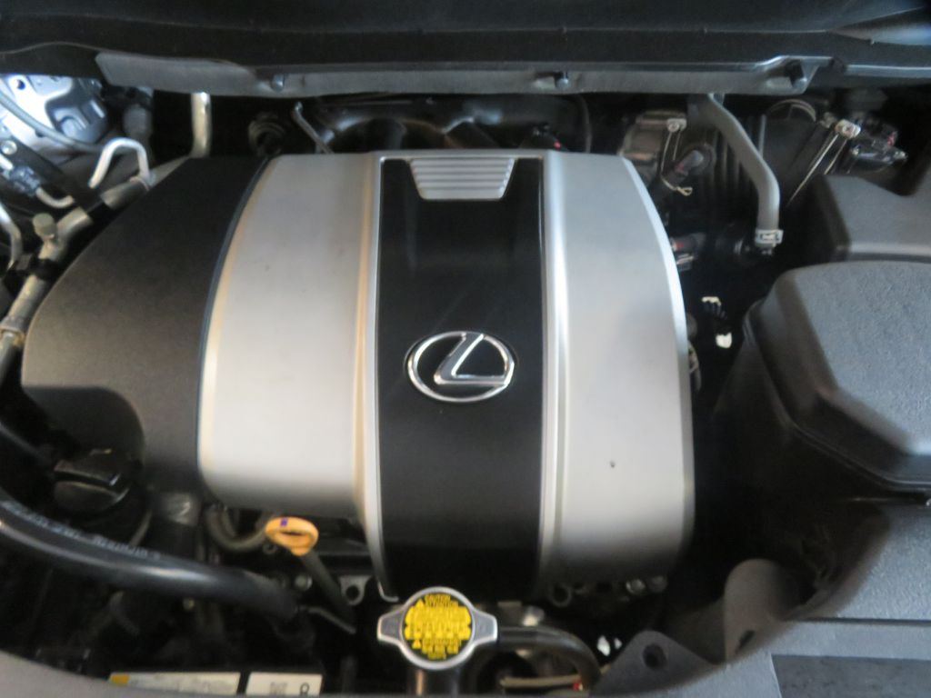 Photo 55 of this LEXUS RX