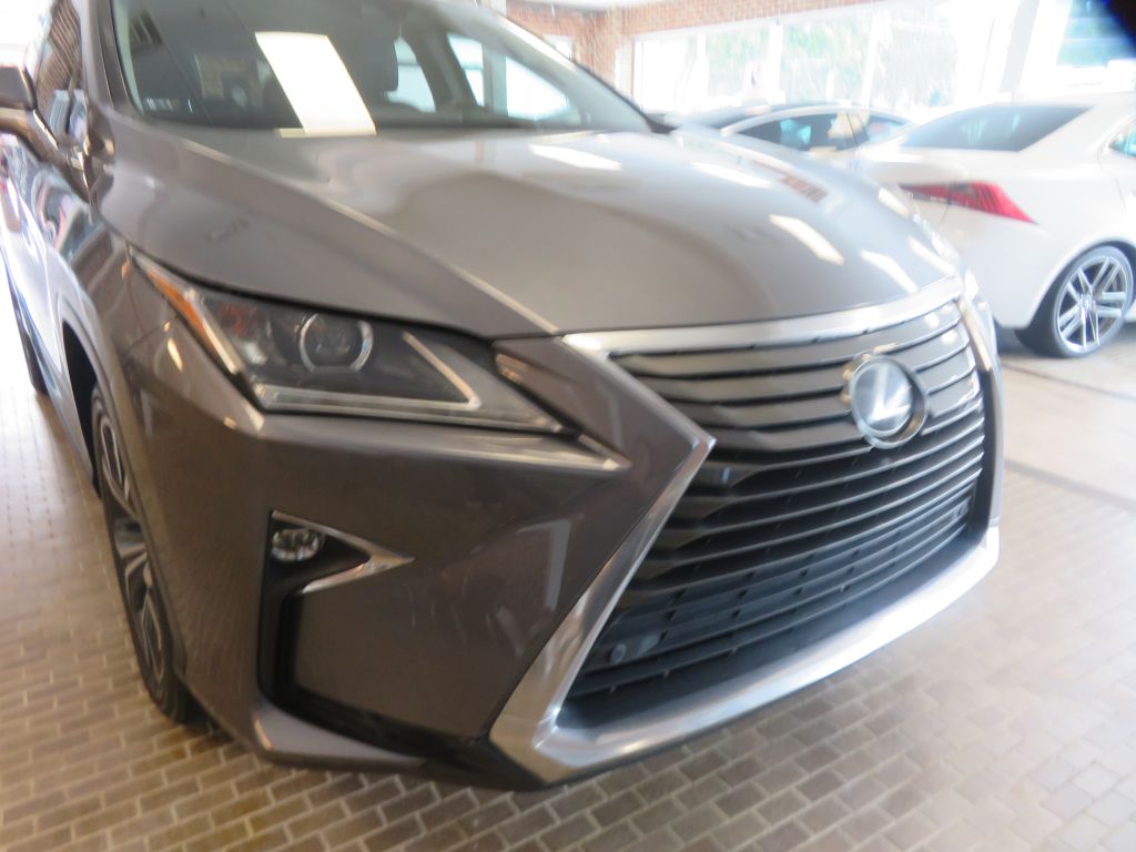Photo 62 of this LEXUS RX