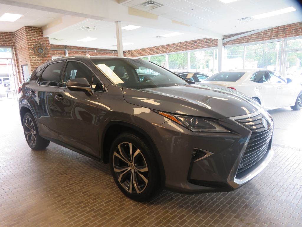 Photo 63 of this LEXUS RX