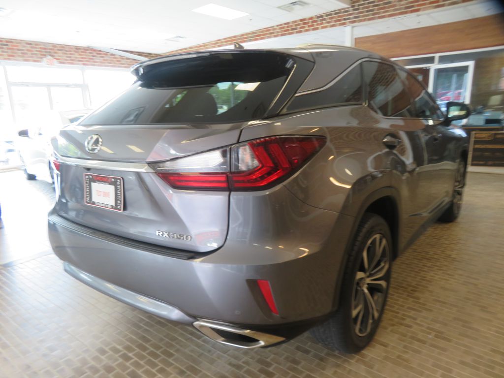 Photo 66 of this LEXUS RX